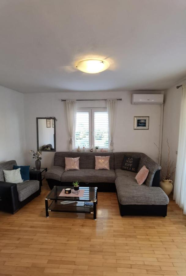 Apartman Sara Preko Extérieur photo