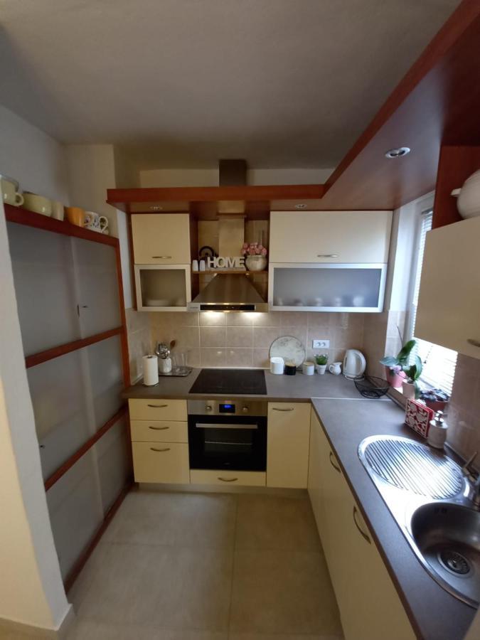 Apartman Sara Preko Extérieur photo