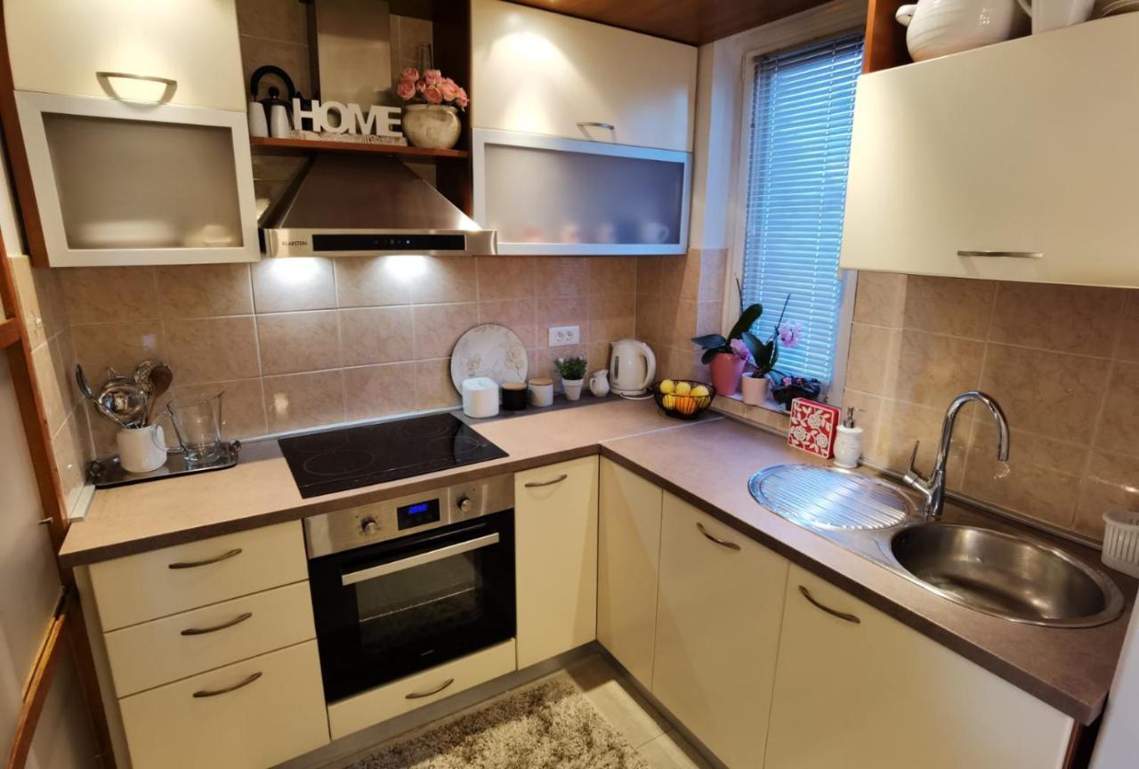Apartman Sara Preko Extérieur photo
