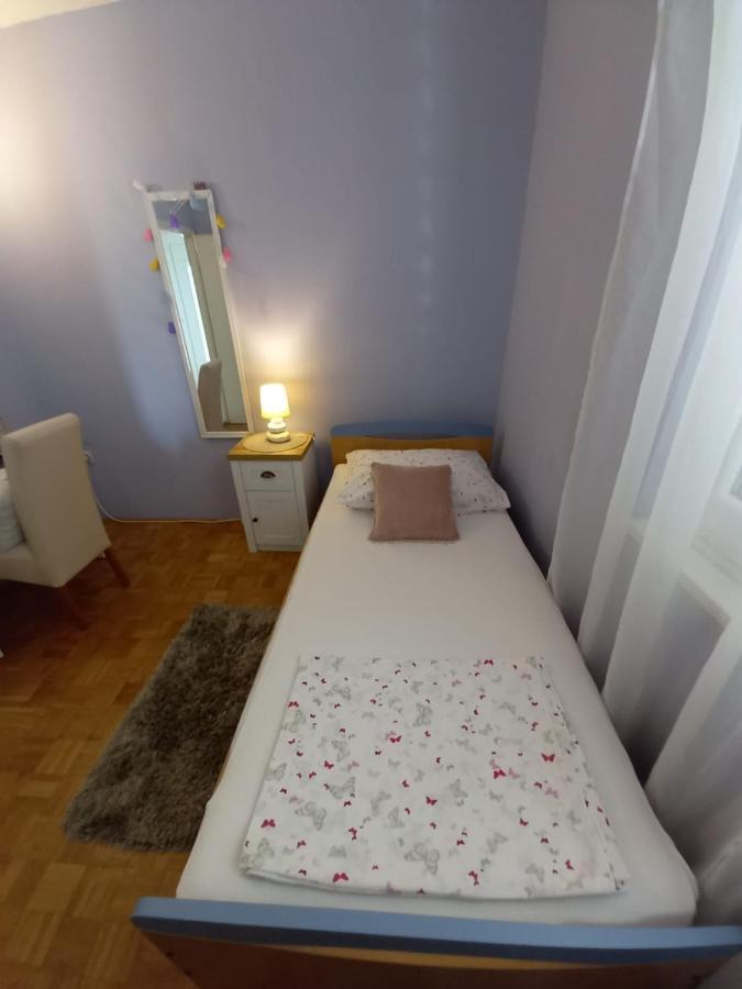 Apartman Sara Preko Extérieur photo