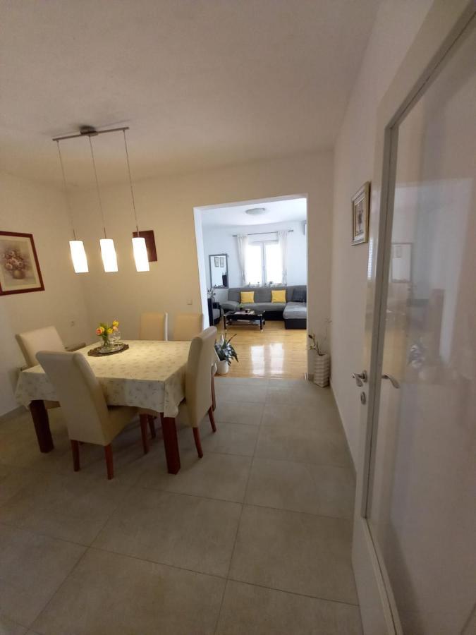 Apartman Sara Preko Extérieur photo