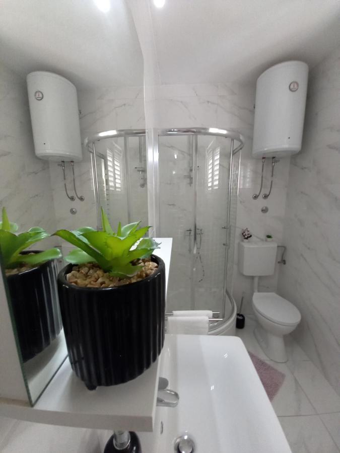 Apartman Sara Preko Extérieur photo